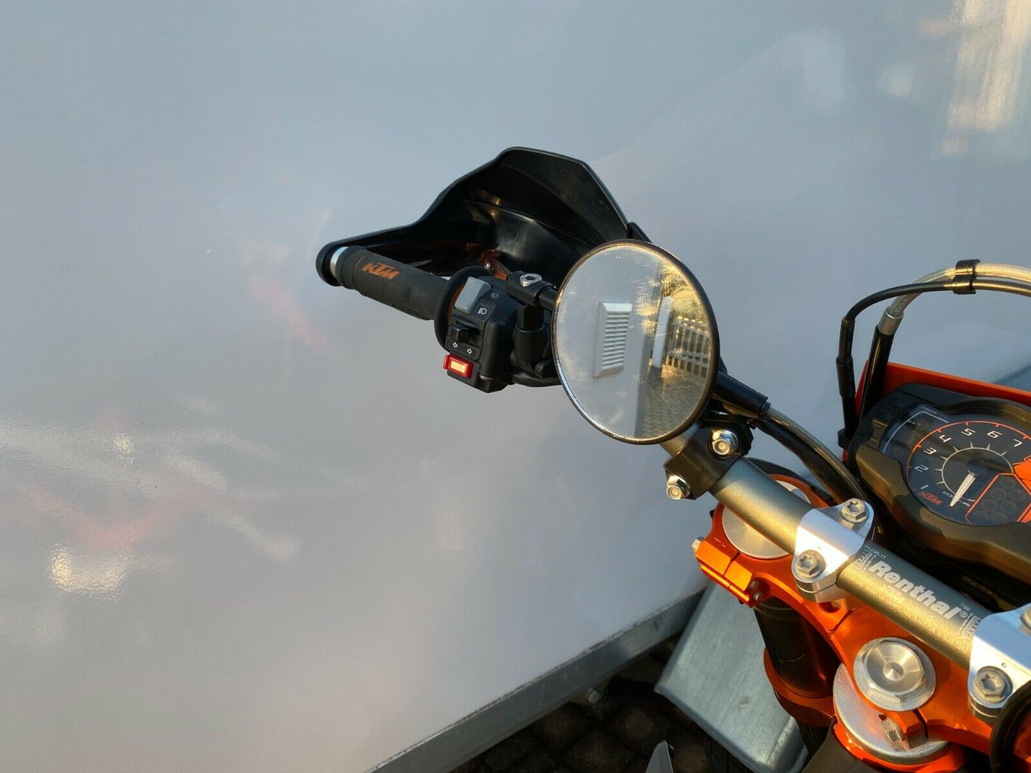 Lenkerendenspiegel inkl Anbaukit Plug&Play kompl. passend für KTM 690 SMC u.a.