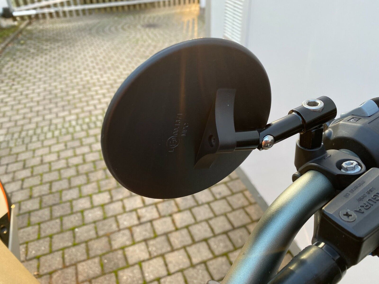 Lenkerendenspiegel inkl Anbaukit Plug&Play kompl. passend für KTM 690 SMC u.a.