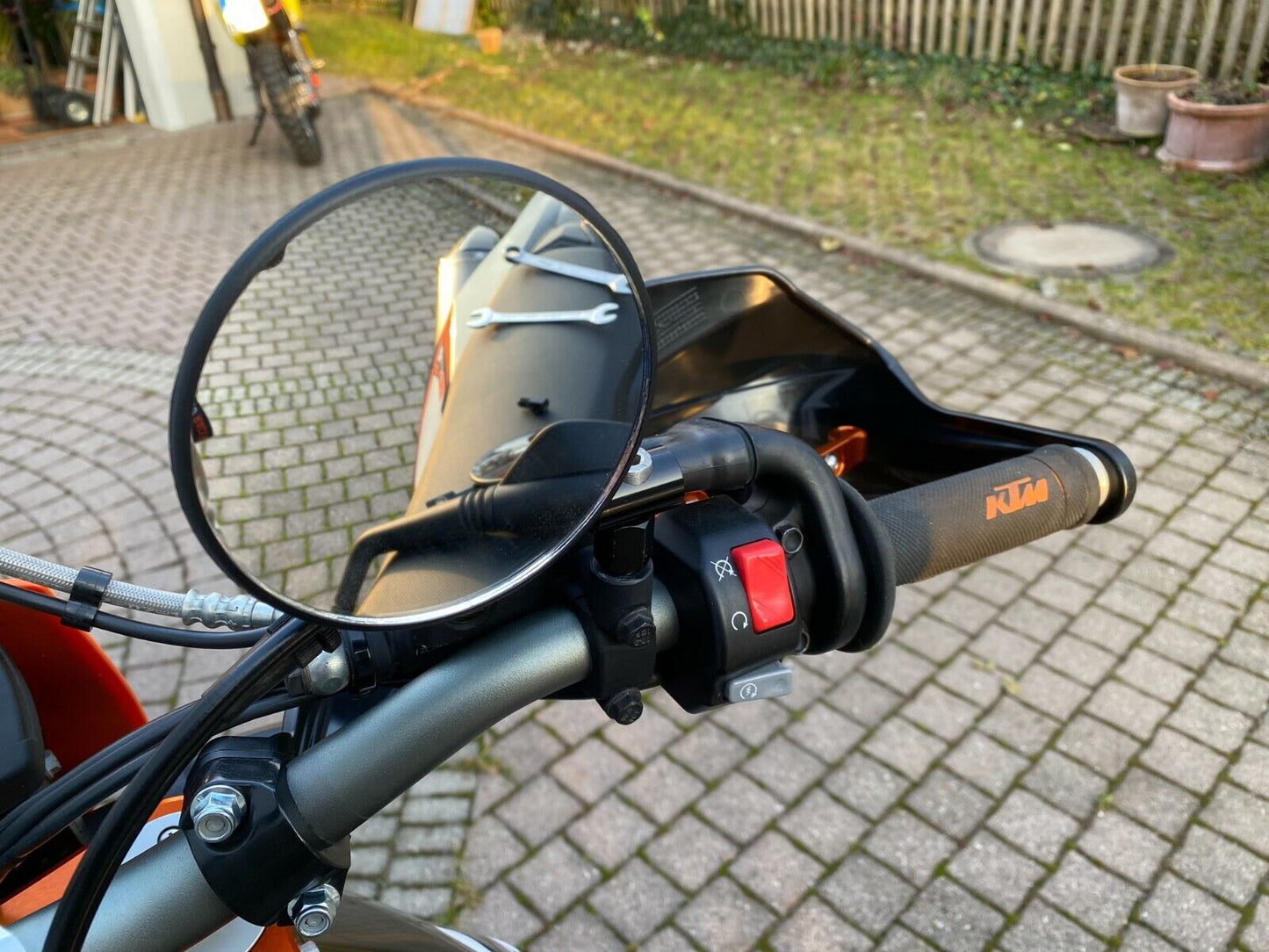 Lenkerendenspiegel inkl Anbaukit Plug&Play kompl. passend für KTM 690 SMC u.a.